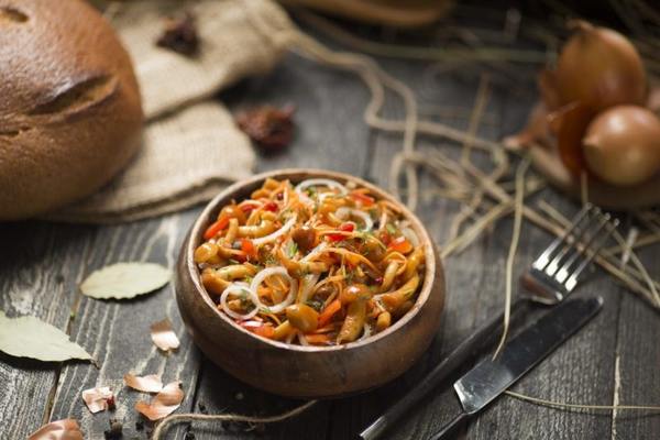 Маринад для грибов на зиму в банках — вкусные и быстрые рецепты с фото